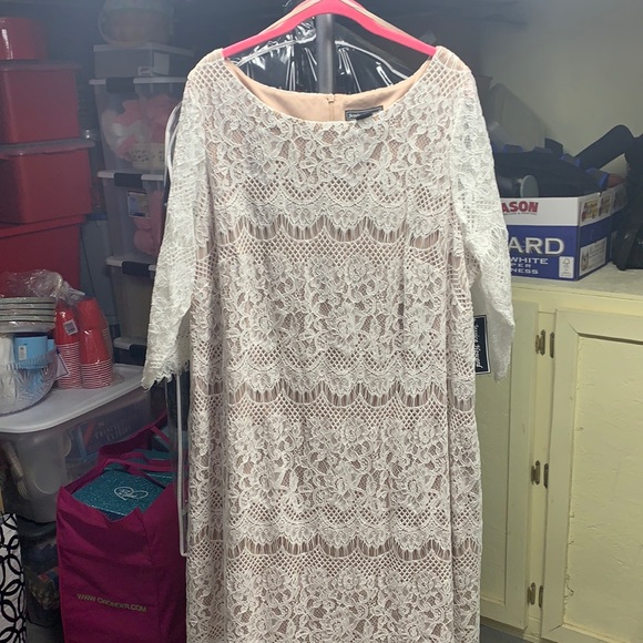 Jessica Howard Ivory Lace Dress - Picture 1 of 6